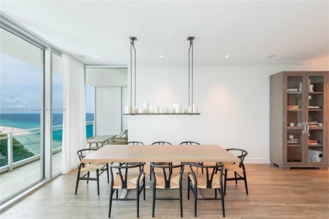 Copropriété à louer à Bal Harbour, Floride: 2 chambres, 186.64 m2 № 1962785 - photo 3