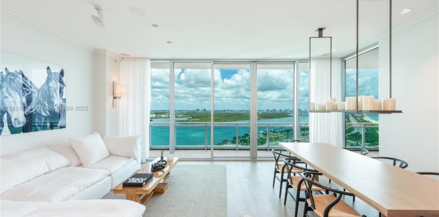 Condo à Bal Harbour, Floride, 2 chambres № 1962785
