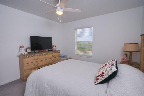 Townhouse in San Antonio, Florida 3 bedrooms, 167.32 sq.m. № 2110166 - photo 29