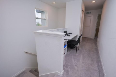 Townhouse in San Antonio, Florida 3 bedrooms, 167.32 sq.m. № 2110166 - photo 28