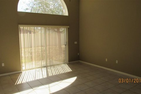 Casa en alquiler en Kissimmee, Florida, 3 dormitorios, 142.7 m2 № 1835364 - foto 5