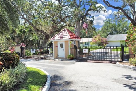 Copropriété à vendre à Saint Petersburg, Floride: 2 chambres, 102.19 m2 № 1853466 - photo 17