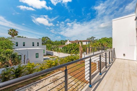 Casa en venta en Sarasota, Florida, 4 dormitorios, 279.17 m2 № 1190132 - foto 30