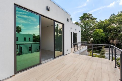 Casa en venta en Sarasota, Florida, 4 dormitorios, 279.17 m2 № 1190132 - foto 24