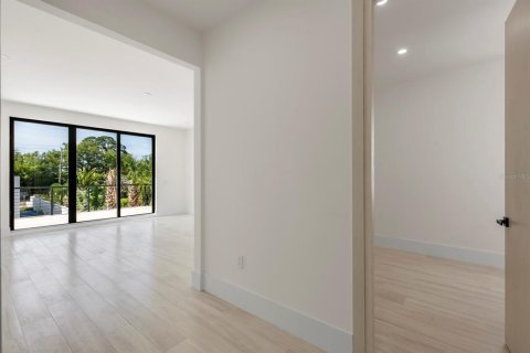 Casa en venta en Sarasota, Florida, 4 dormitorios, 279.17 m2 № 1190132 - foto 18