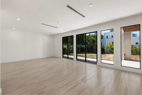 Casa en venta en Sarasota, Florida, 4 dormitorios, 279.17 m2 № 1190132 - foto 8