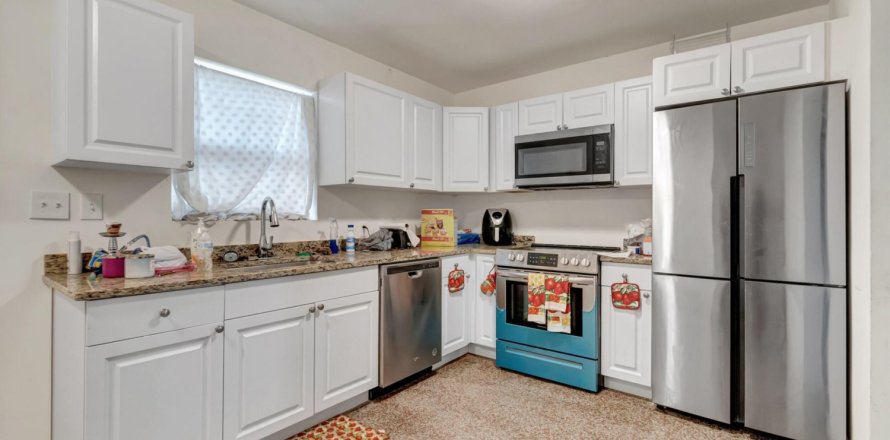 Immobilier commercial à Riviera Beach, Floride 126.81 m2 № 1080767