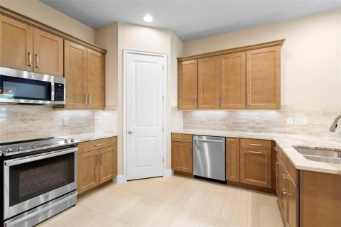Townhouse in Ormond Beach, Florida 2 bedrooms, 142.05 sq.m. № 1894004 - photo 16