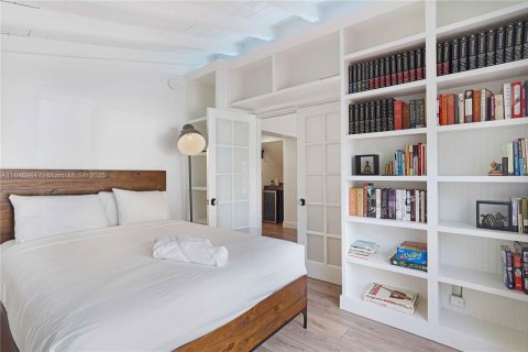 Villa ou maison à vendre à Hollywood, Floride: 3 chambres, 140 m2 № 1962991 - photo 21