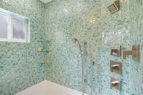 Villa ou maison à vendre à Hollywood, Floride: 3 chambres, 140 m2 № 1962991 - photo 18