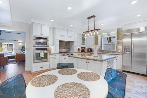 Villa ou maison à vendre à Hollywood, Floride: 3 chambres, 140 m2 № 1962991 - photo 4