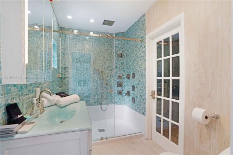 Villa ou maison à vendre à Hollywood, Floride: 3 chambres, 140 m2 № 1962991 - photo 13