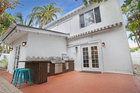 Villa ou maison à vendre à Hollywood, Floride: 3 chambres, 140 m2 № 1962991 - photo 10
