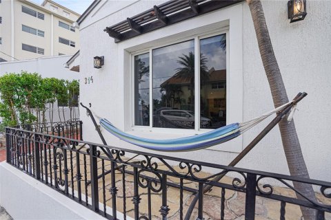 Villa ou maison à vendre à Hollywood, Floride: 3 chambres, 140 m2 № 1962991 - photo 11