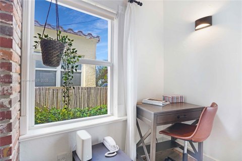 Villa ou maison à vendre à Hollywood, Floride: 3 chambres, 140 m2 № 1962991 - photo 29