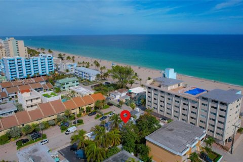 Villa ou maison à vendre à Hollywood, Floride: 3 chambres, 140 m2 № 1962991 - photo 25