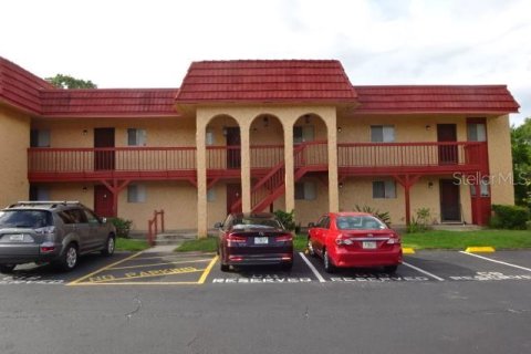 Condo in Orlando, Florida, 2 bedrooms  № 1785059 - photo 16