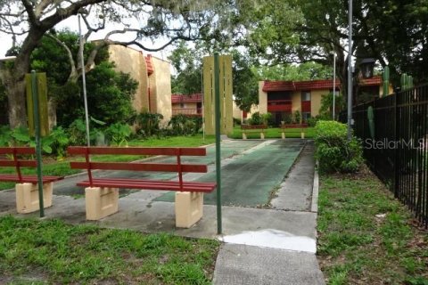 Condo in Orlando, Florida, 2 bedrooms  № 1785059 - photo 13