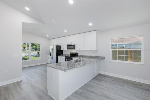 Casa en venta en New Port Richey, Florida, 3 dormitorios, 137.96 m2 № 2306050 - foto 6