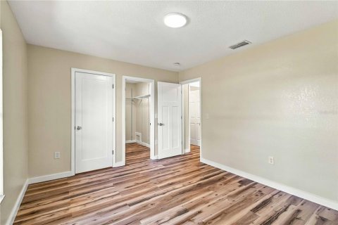 Villa ou maison à vendre à Bradenton, Floride: 3 chambres, 102.19 m2 № 2418625 - photo 21