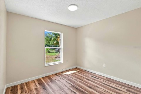 Villa ou maison à vendre à Bradenton, Floride: 3 chambres, 102.19 m2 № 2418625 - photo 28