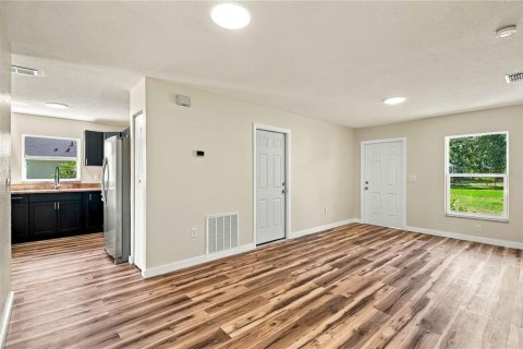 Villa ou maison à vendre à Bradenton, Floride: 3 chambres, 102.19 m2 № 2418625 - photo 8