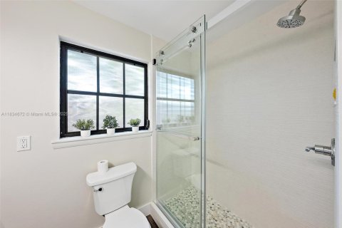House in Palm Beach Gardens, Florida 3 bedrooms, 185.8 sq.m. № 1817593 - photo 17