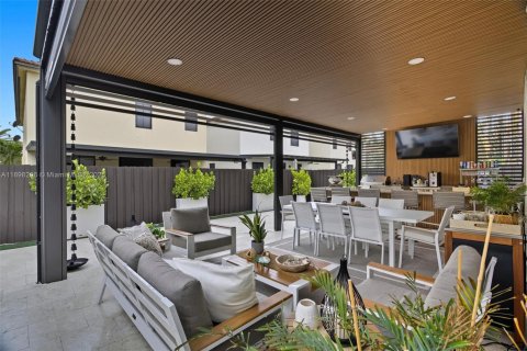 Villa ou maison à vendre à Doral, Floride: 4 chambres, 246.19 m2 № 2053947 - photo 28