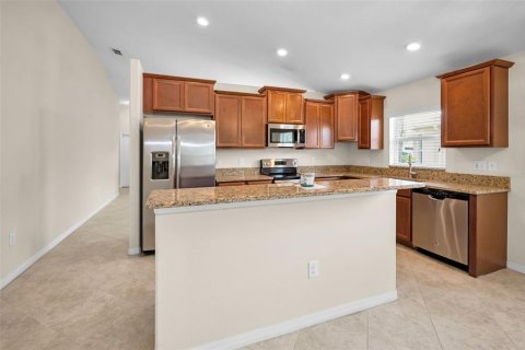 House in Hudson, Florida 3 bedrooms, 190.73 sq.m. № 1670858 - photo 12