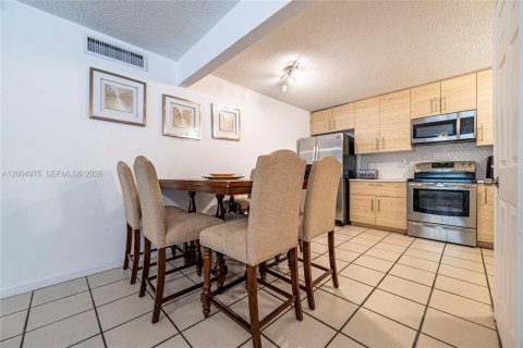 Copropriété à vendre à Dania Beach, Floride: 2 chambres, 88.26 m2 № 2069056 - photo 15