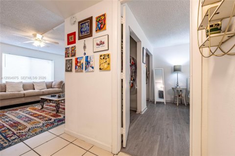 Copropriété à vendre à Dania Beach, Floride: 2 chambres, 88.26 m2 № 2069056 - photo 29