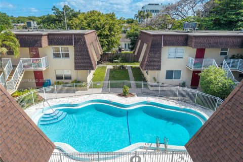 Copropriété à vendre à Dania Beach, Floride: 2 chambres, 88.26 m2 № 2069056 - photo 3