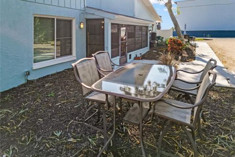 Propiedad comercial en venta en Englewood, Florida, 6 dormitorios, 320.7 m2 № 2155805 - foto 13