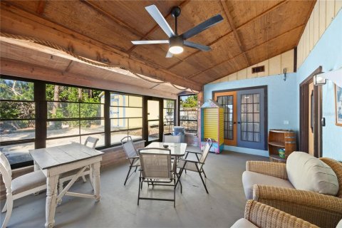Propiedad comercial en venta en Englewood, Florida, 6 dormitorios, 320.7 m2 № 2155805 - foto 16
