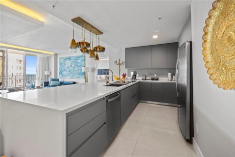 Condo in Miami, Florida, 3 bedrooms  № 1888743 - photo 20