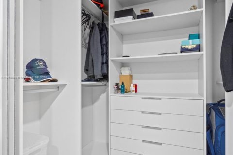 Condo in Miami, Florida, 3 bedrooms  № 1888743 - photo 14