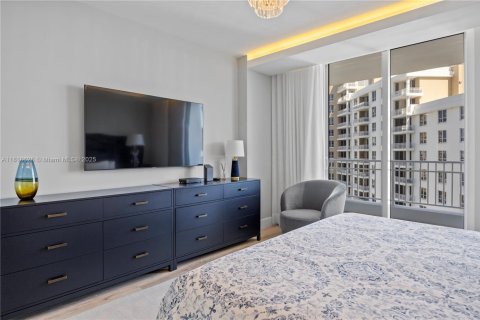 Condo in Miami, Florida, 3 bedrooms  № 1888743 - photo 10