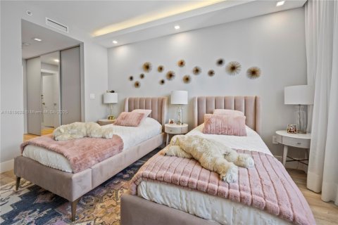 Condo in Miami, Florida, 3 bedrooms  № 1888743 - photo 30