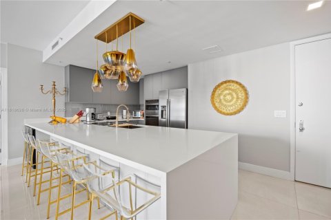 Condo in Miami, Florida, 3 bedrooms  № 1888743 - photo 18