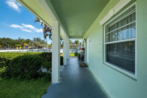 House in Fort Lauderdale, Florida 2 bedrooms, 58.06 sq.m. № 1748070 - photo 7