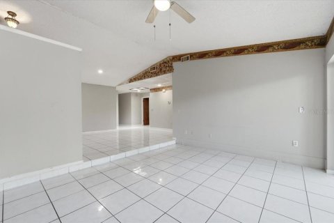 Villa ou maison à vendre à Lakeland, Floride: 2 chambres, 134.34 m2 № 2113960 - photo 7