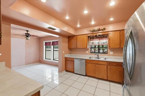 Villa ou maison à vendre à Lakeland, Floride: 2 chambres, 134.34 m2 № 2113960 - photo 10