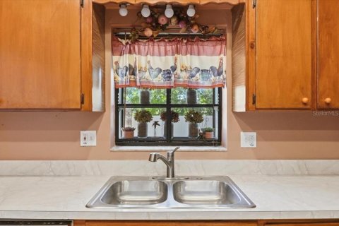 Villa ou maison à vendre à Lakeland, Floride: 2 chambres, 134.34 m2 № 2113960 - photo 12