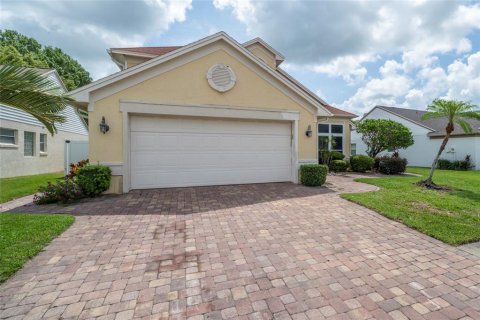 Casa en venta en Orlando, Florida, 3 dormitorios, 181.07 m2 № 1785423 - foto 2