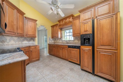 Casa en venta en Orlando, Florida, 3 dormitorios, 181.07 m2 № 1785423 - foto 4