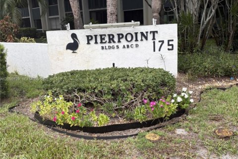 Condo in Stuart, Florida, 2 bedrooms  № 2399643
