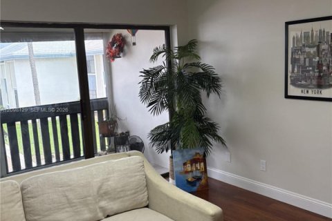 Condo in Stuart, Florida, 2 bedrooms  № 2399643 - photo 20