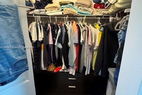 Touwnhouse à vendre à Miami, Floride: 4 chambres, 205.59 m2 № 2057856 - photo 25