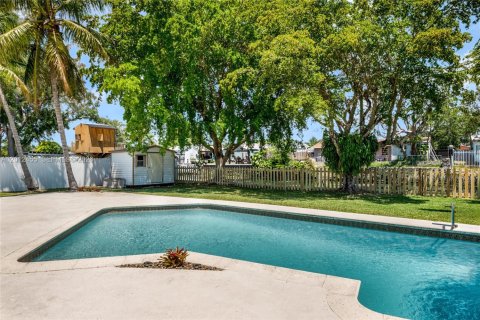 Villa ou maison à louer à Cutler Bay, Floride: 3 chambres, 142.51 m2 № 2076078 - photo 14