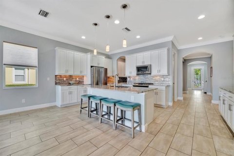 House in Bradenton, Florida 4 bedrooms, 285.67 sq.m. № 1787326 - photo 6